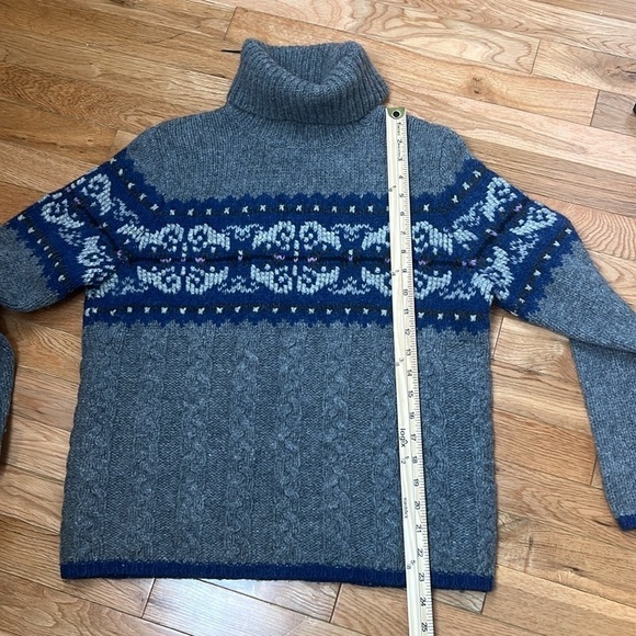 Carroll Reed Wool Fair Isle Turtleneck Knit Sweater size Medium Grays and Blues - Picture 10 of 13